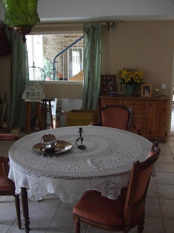 Le Pigeonnier De Quarré Bed and Breakfast Exterior foto